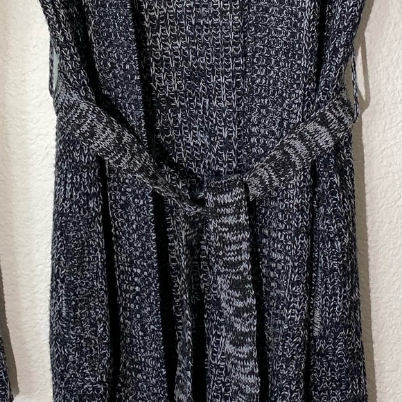 SOLD ON JAMBLE - Picture 3 of 3